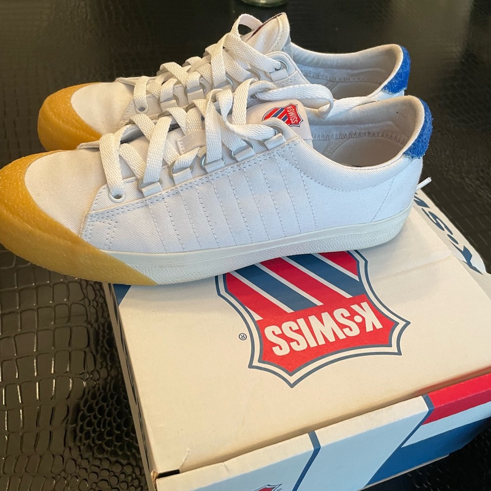 K-Swiss Canvas Tennis Shoes